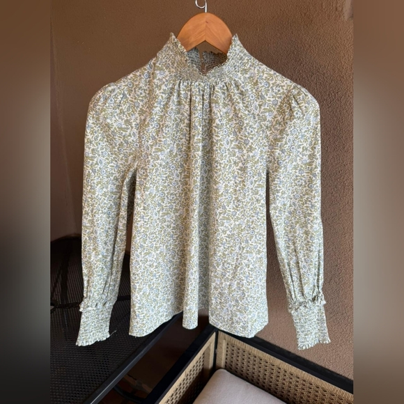 Hyacinth House Tops - Tuckernuck Hyacinth House Modoc Top Sage Green Floral Long Sleeve Blouse size XS
